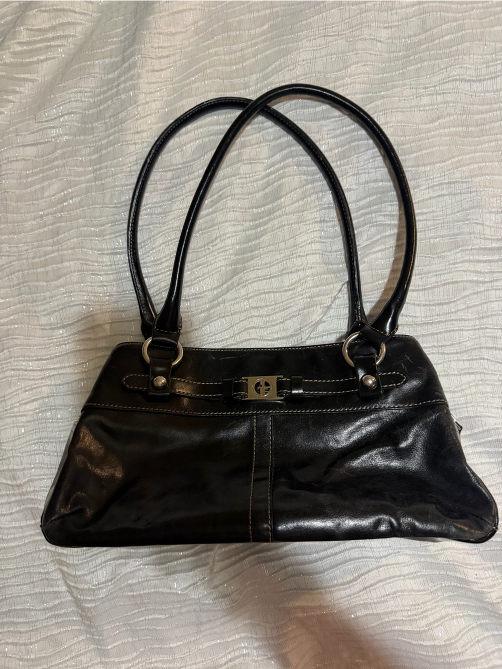 Y2K Glossy leather shoulder bag